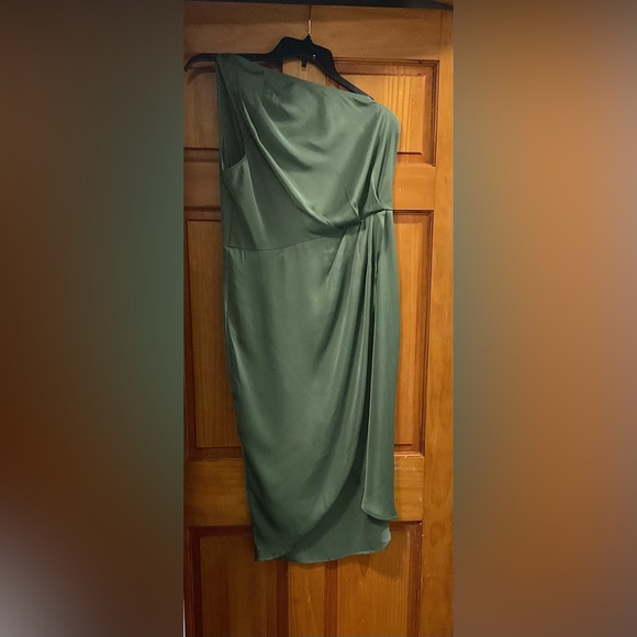 NWT PrettyGarden Ruched Bodycon Sleeveless One Shoulder Wrap Satin Belted Slit L - Picture 4 of 12